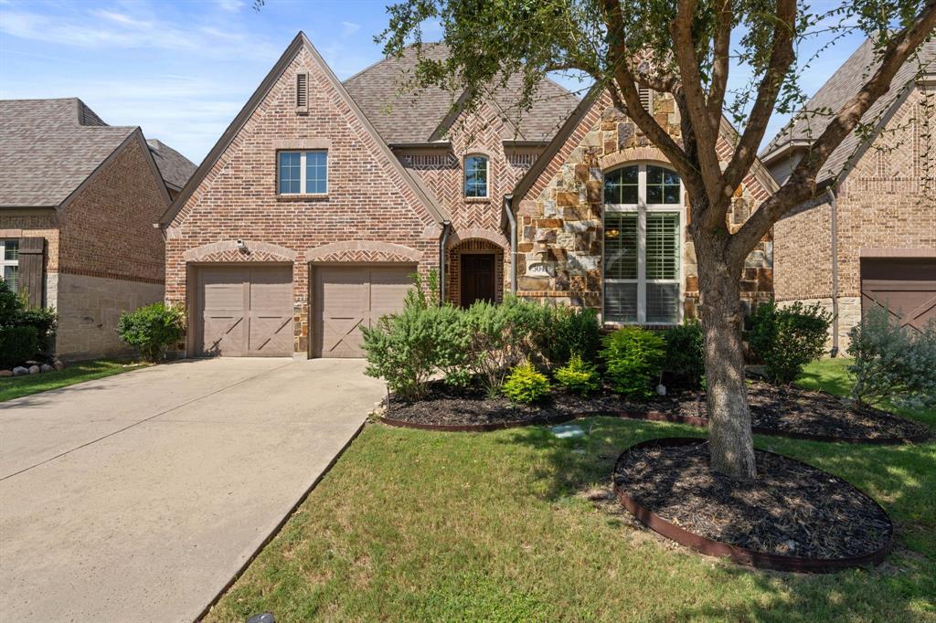 listing main picture