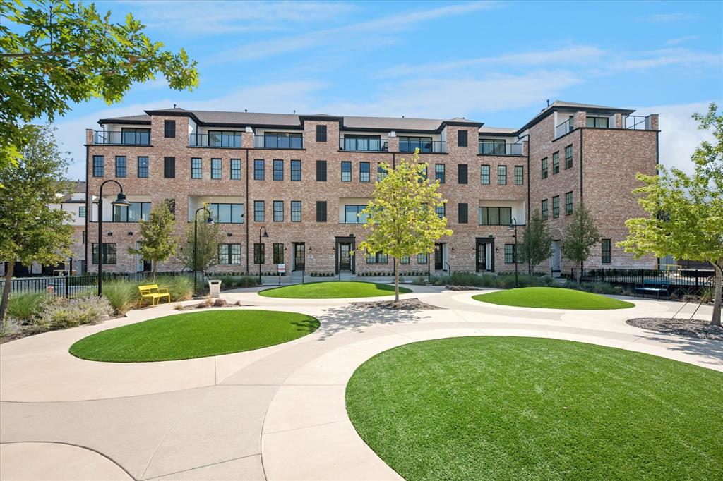 listing main picture