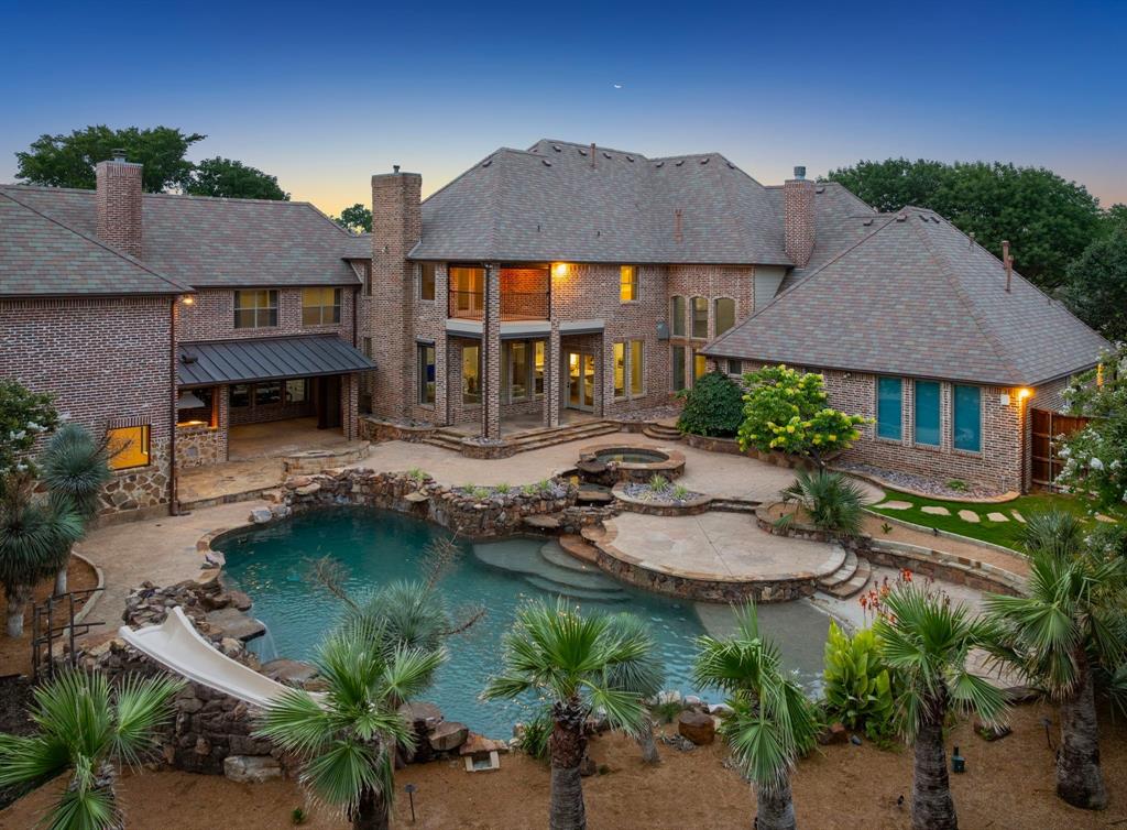 listing main picture