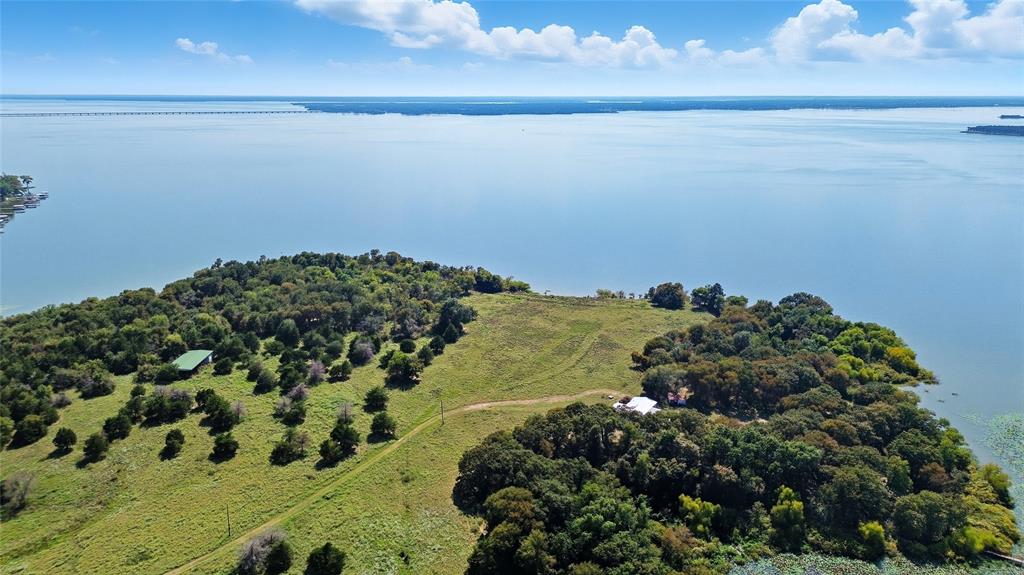 listing main picture