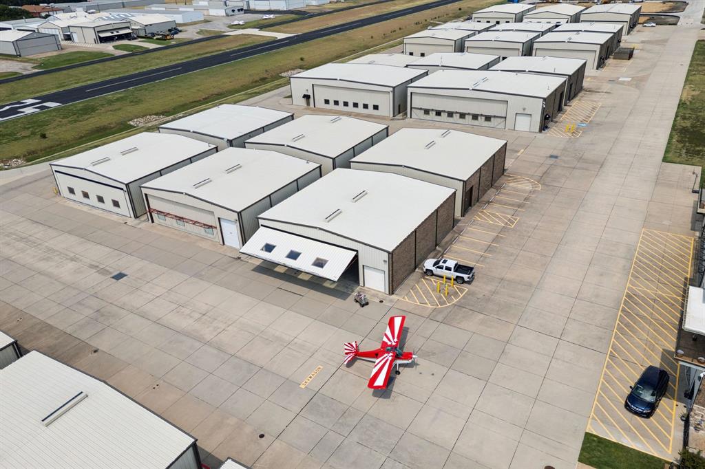 listing main picture