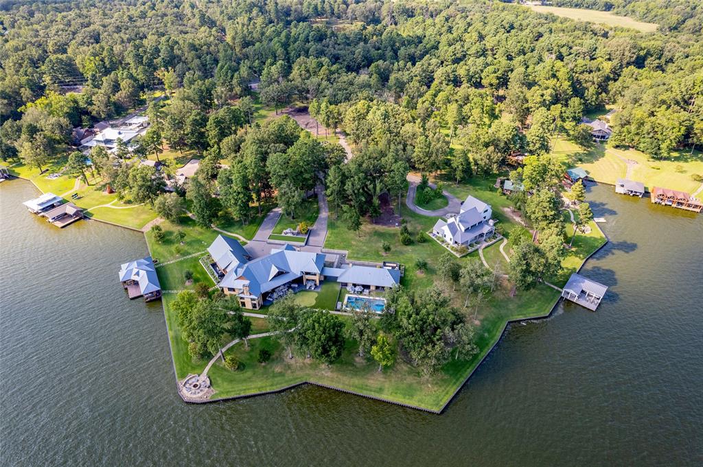 listing main picture