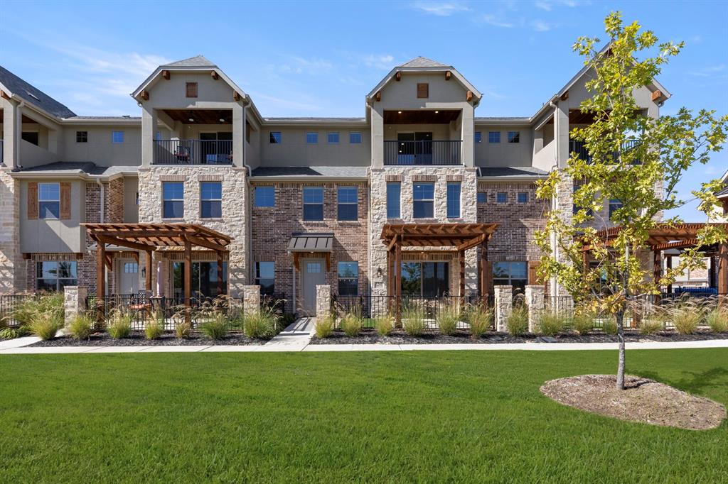 listing main picture