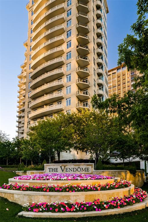 listing main picture