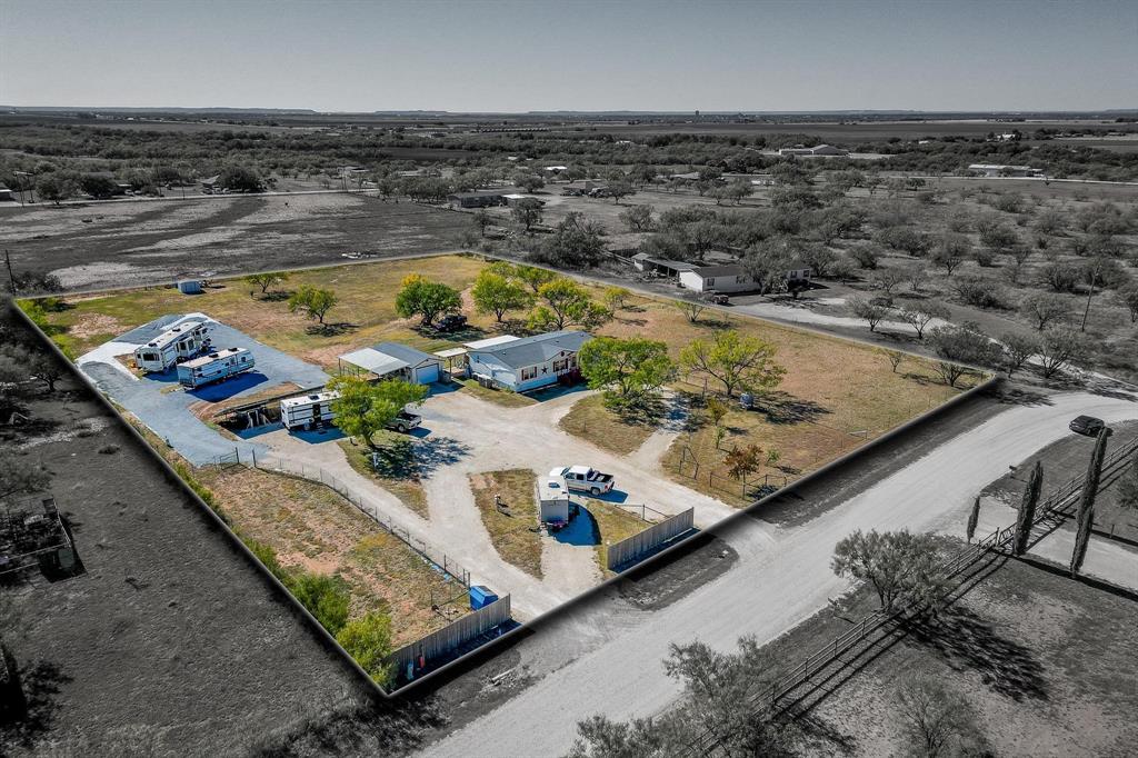 listing main picture