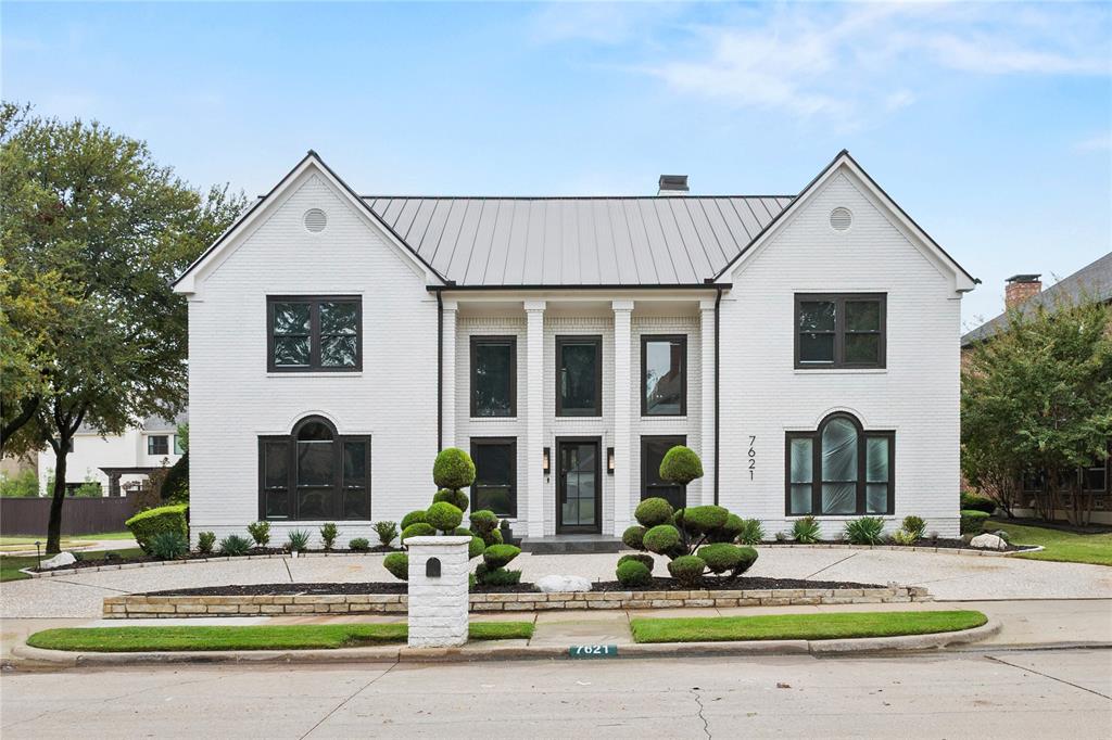 listing main picture