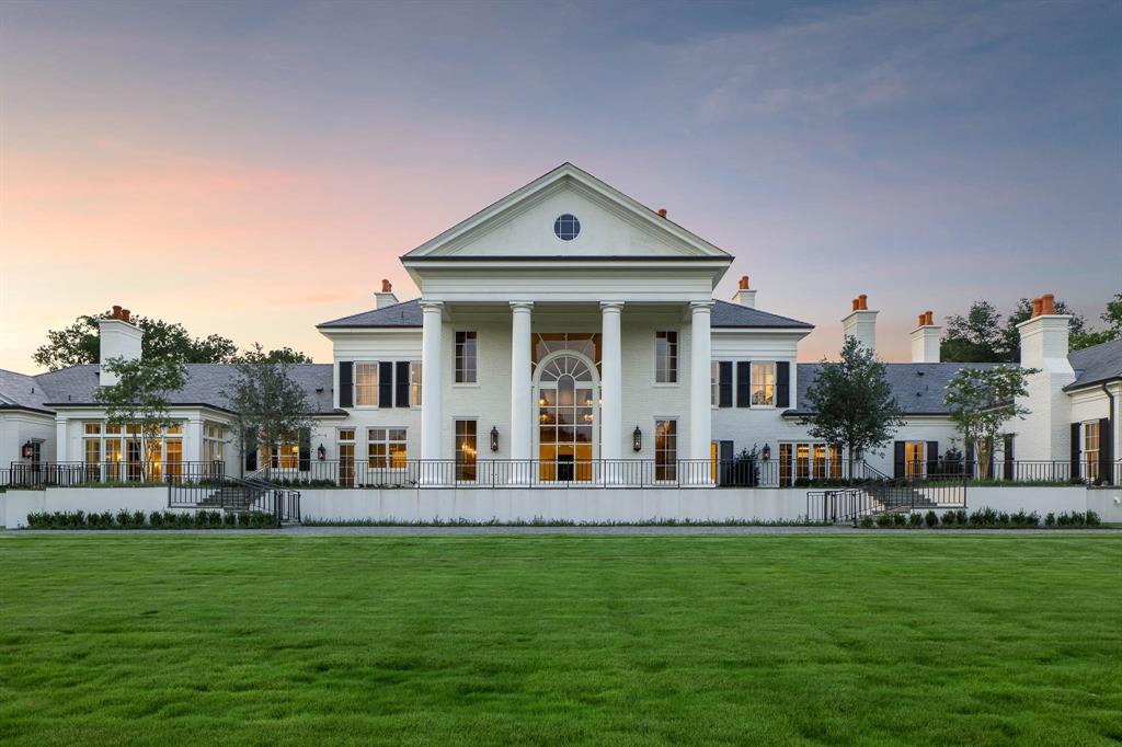 listing main picture