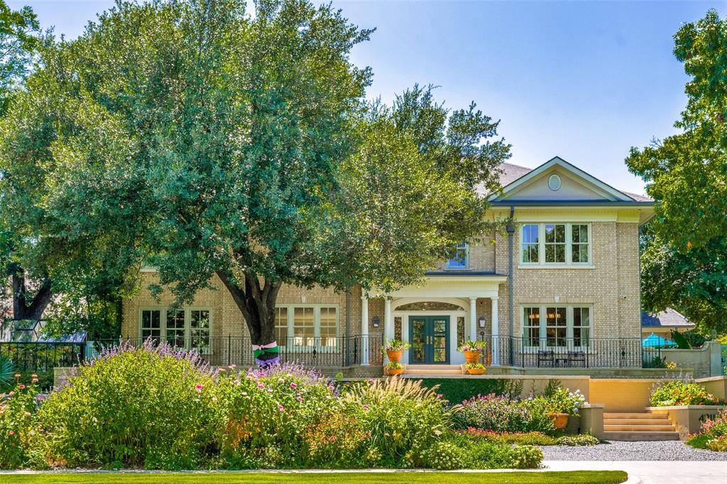 listing main picture