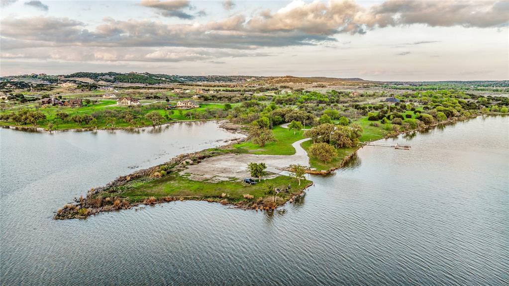 listing main picture