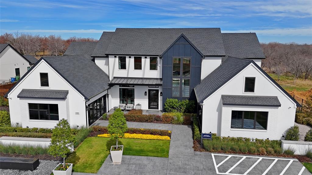 listing main picture