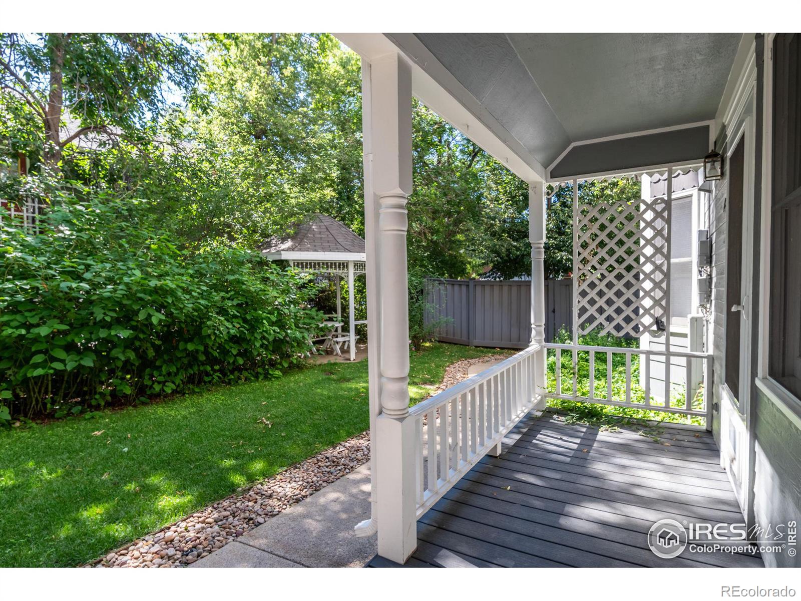 listing main picture