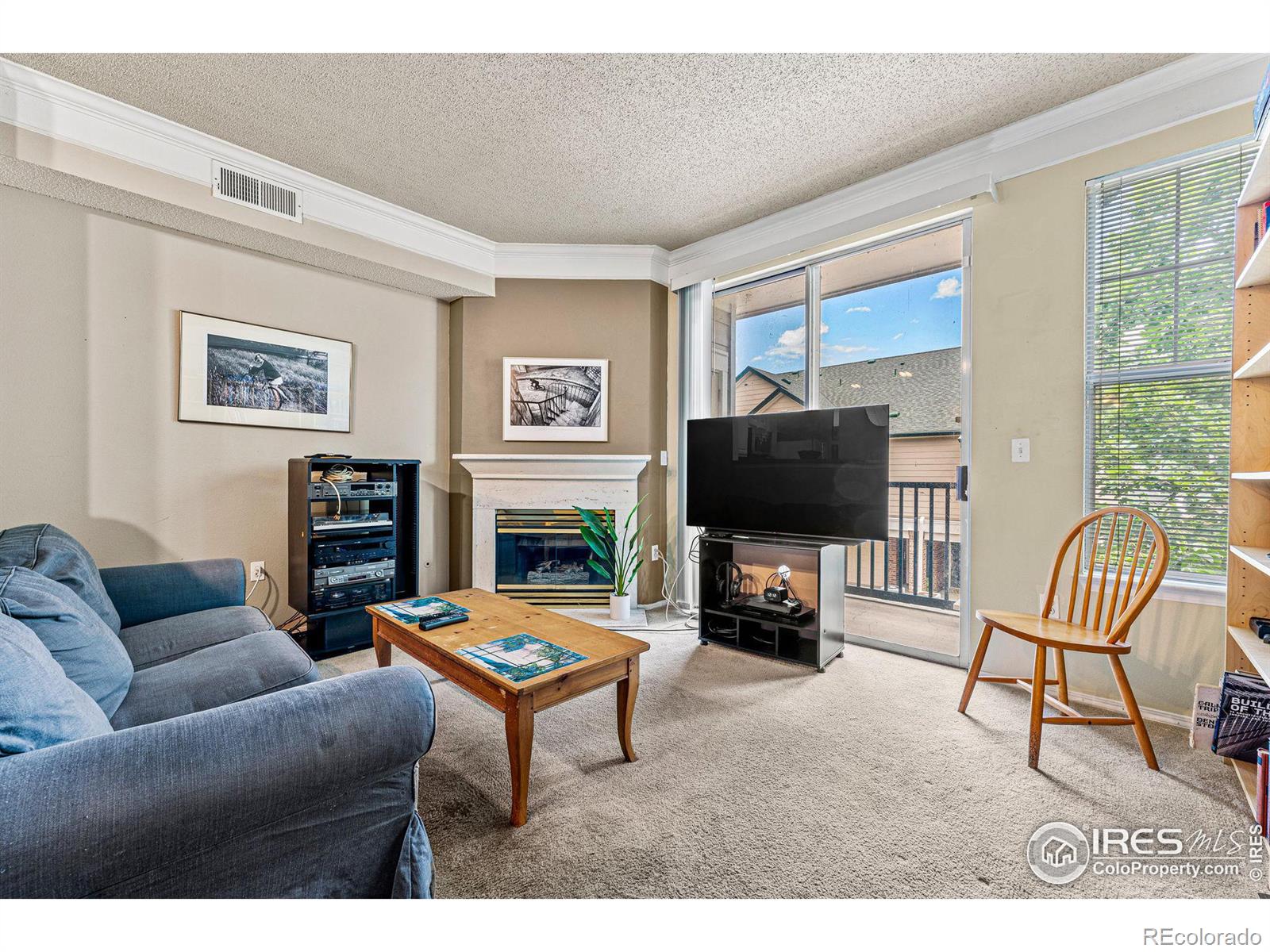 listing main picture
