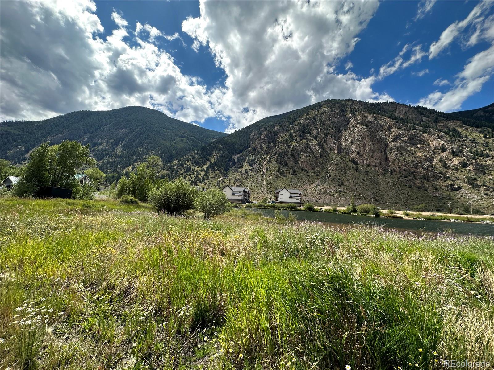 listing main picture