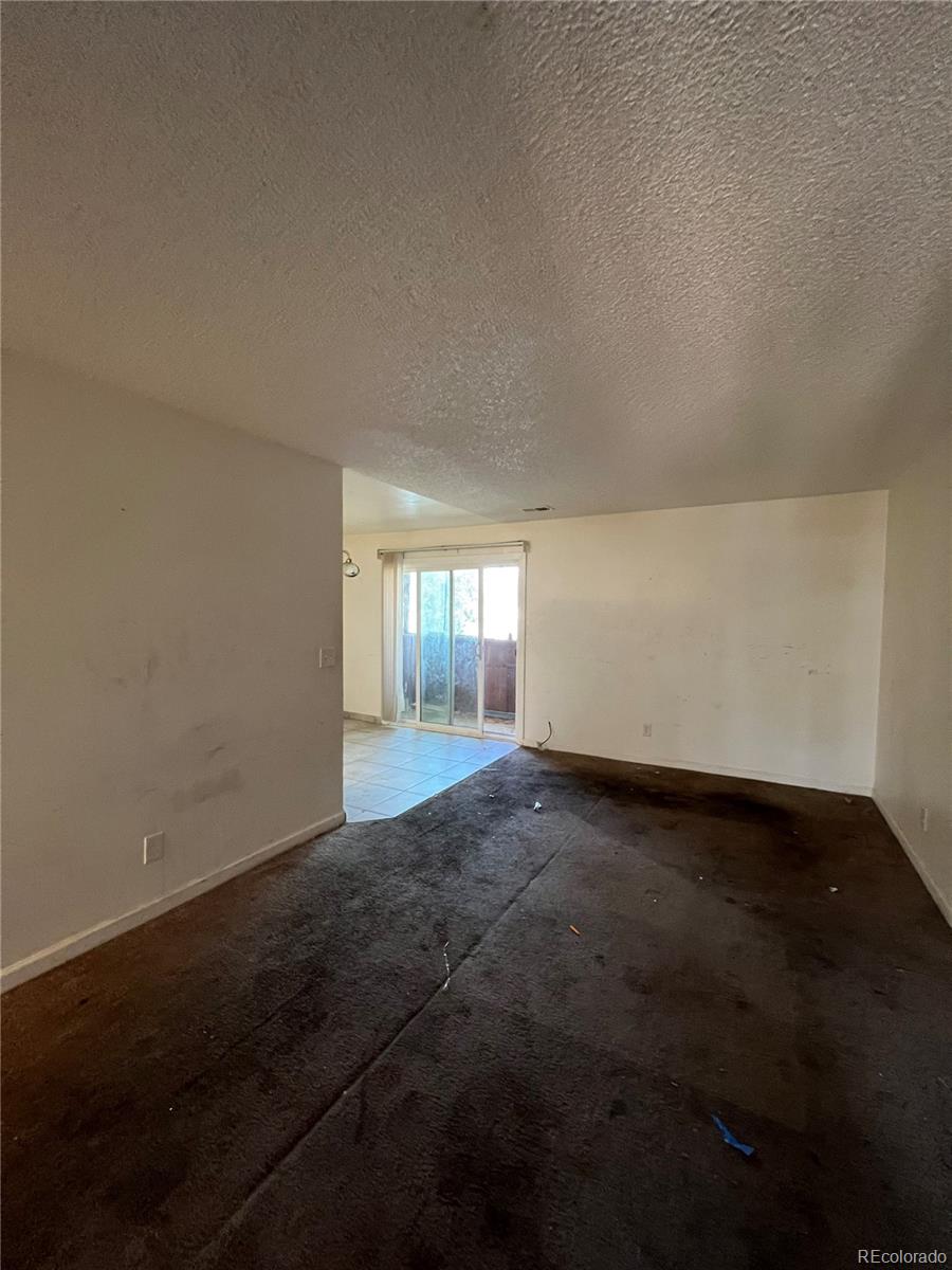 listing main picture