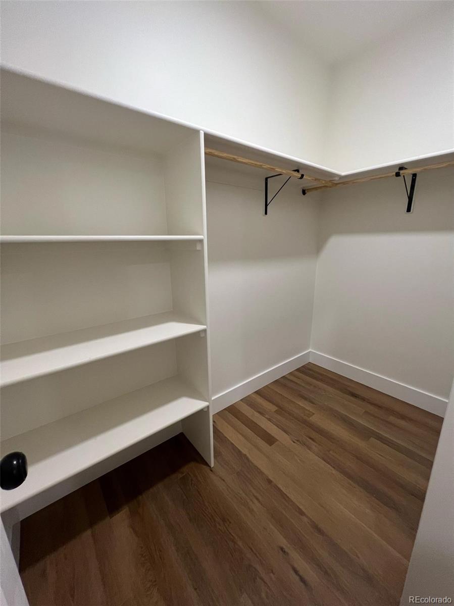 listing main picture