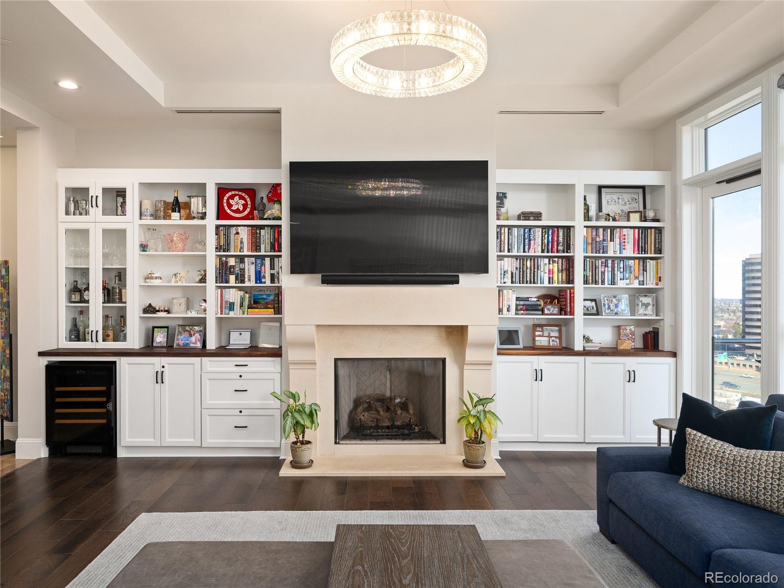 listing main picture