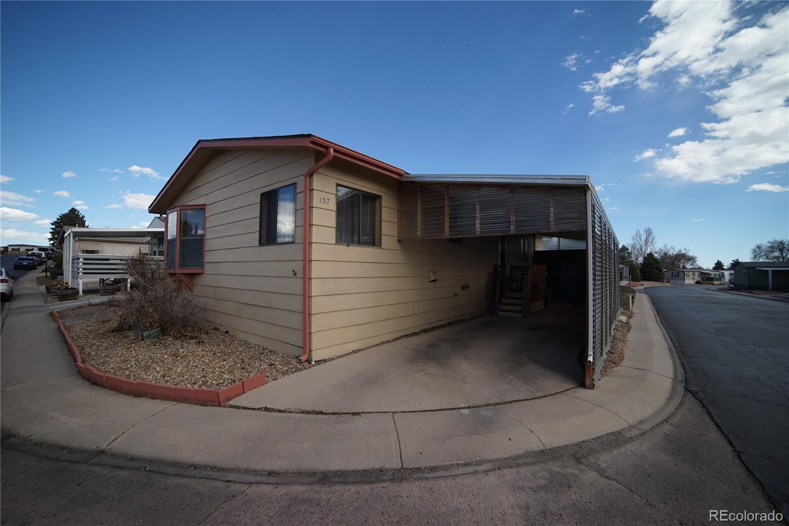 listing main picture