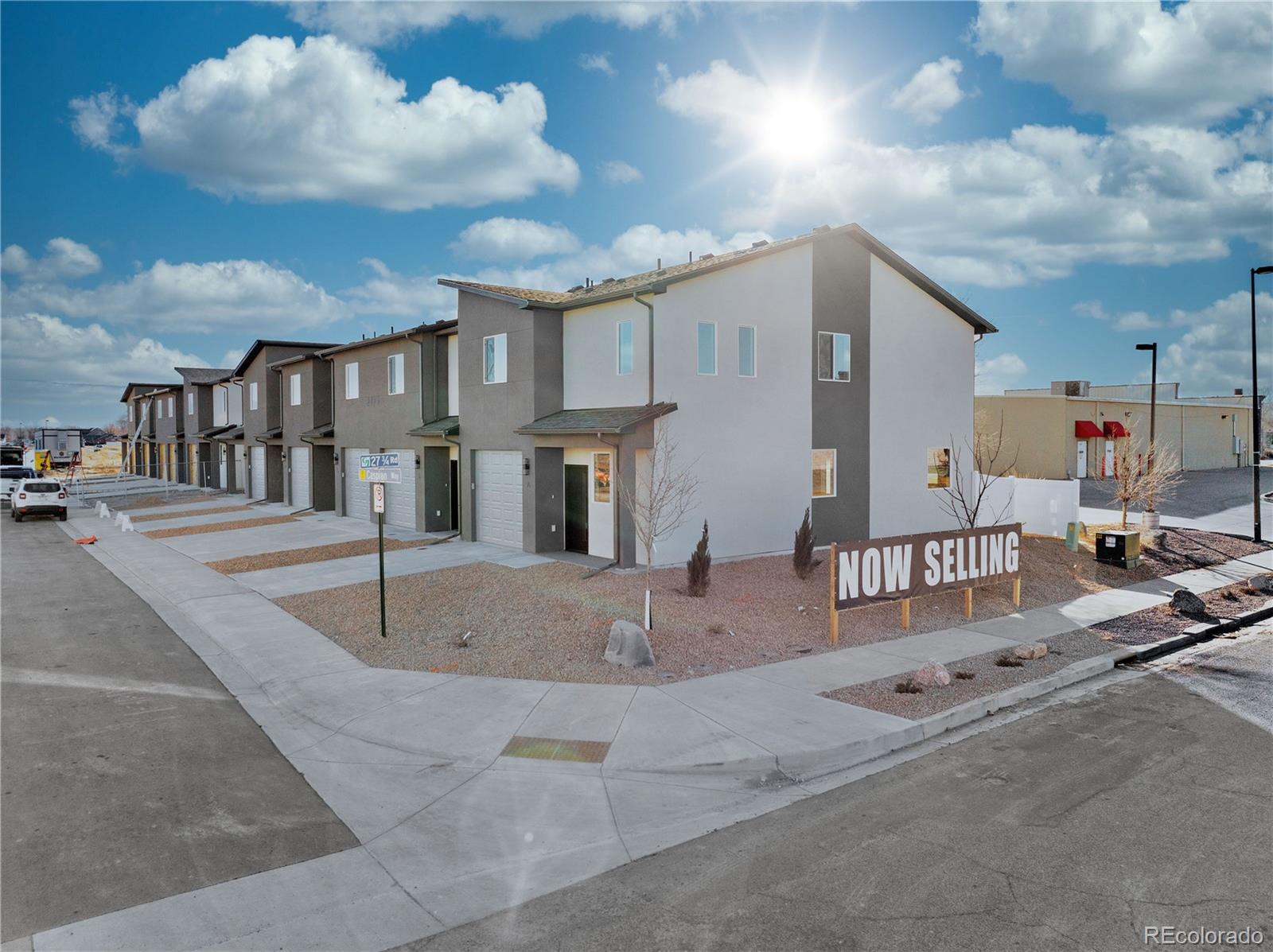 listing main picture