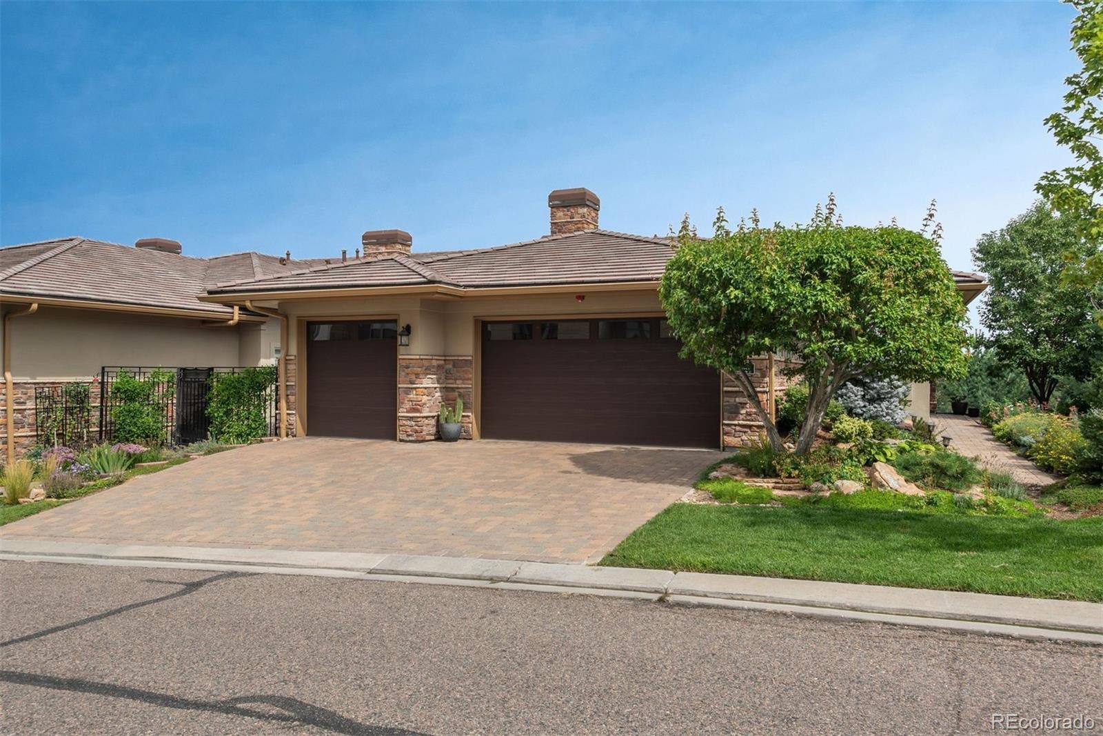 listing main picture