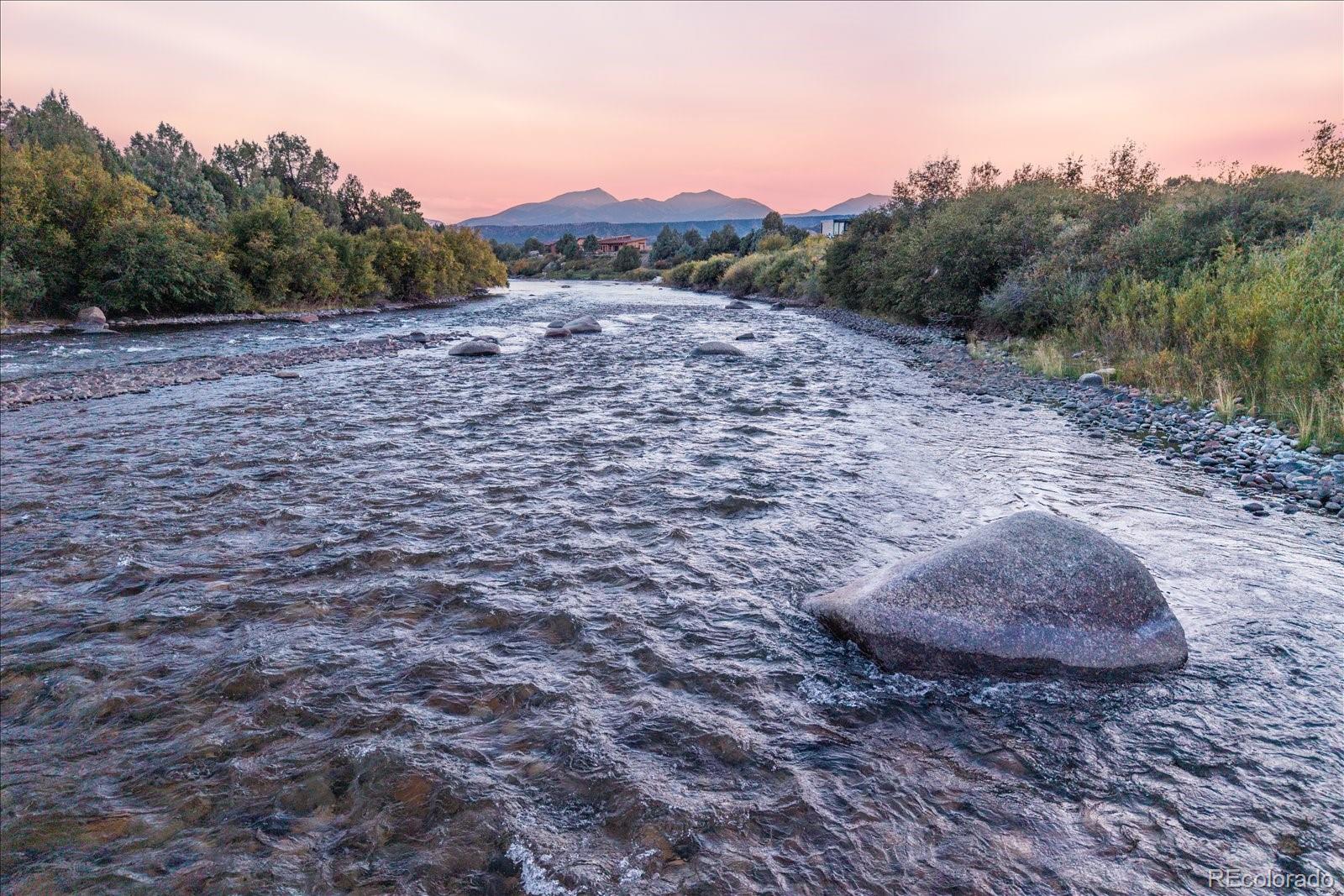 listing main picture