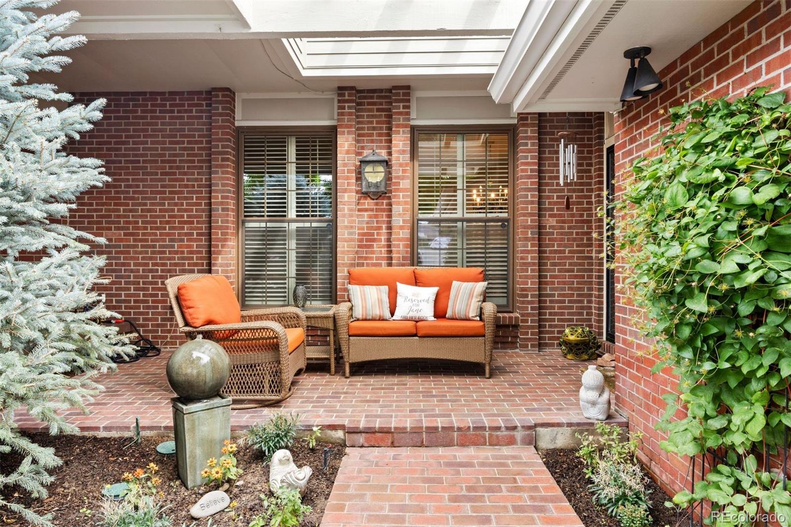 listing main picture