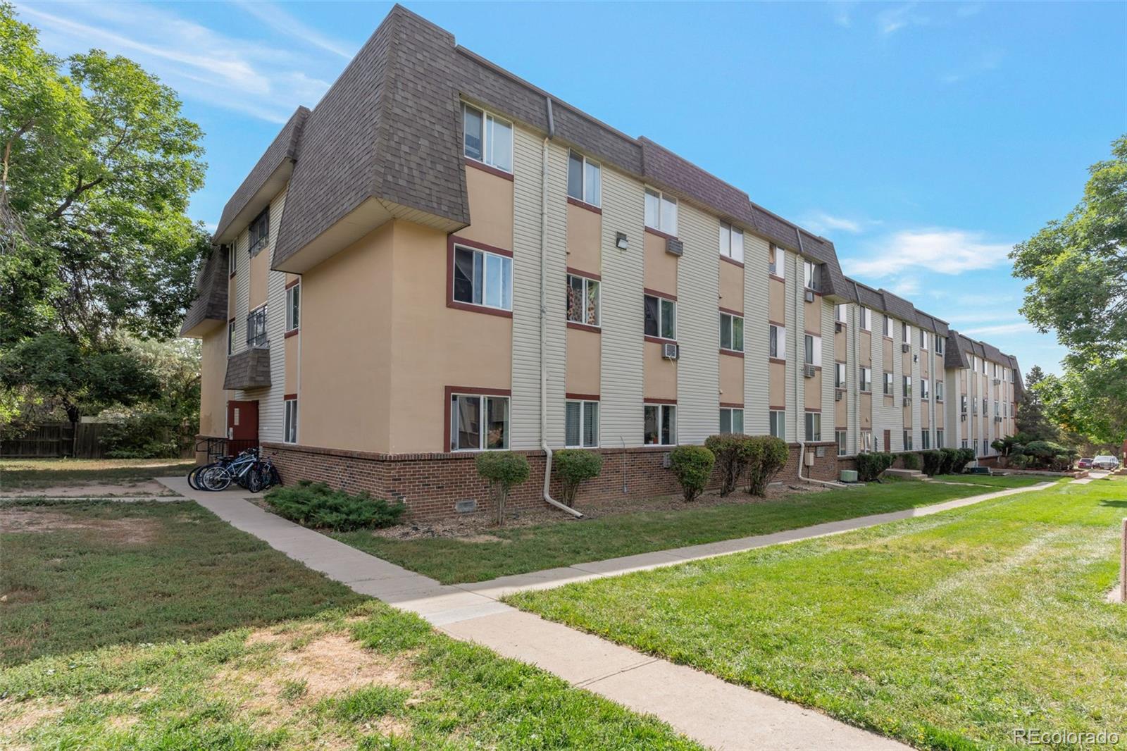 listing main picture