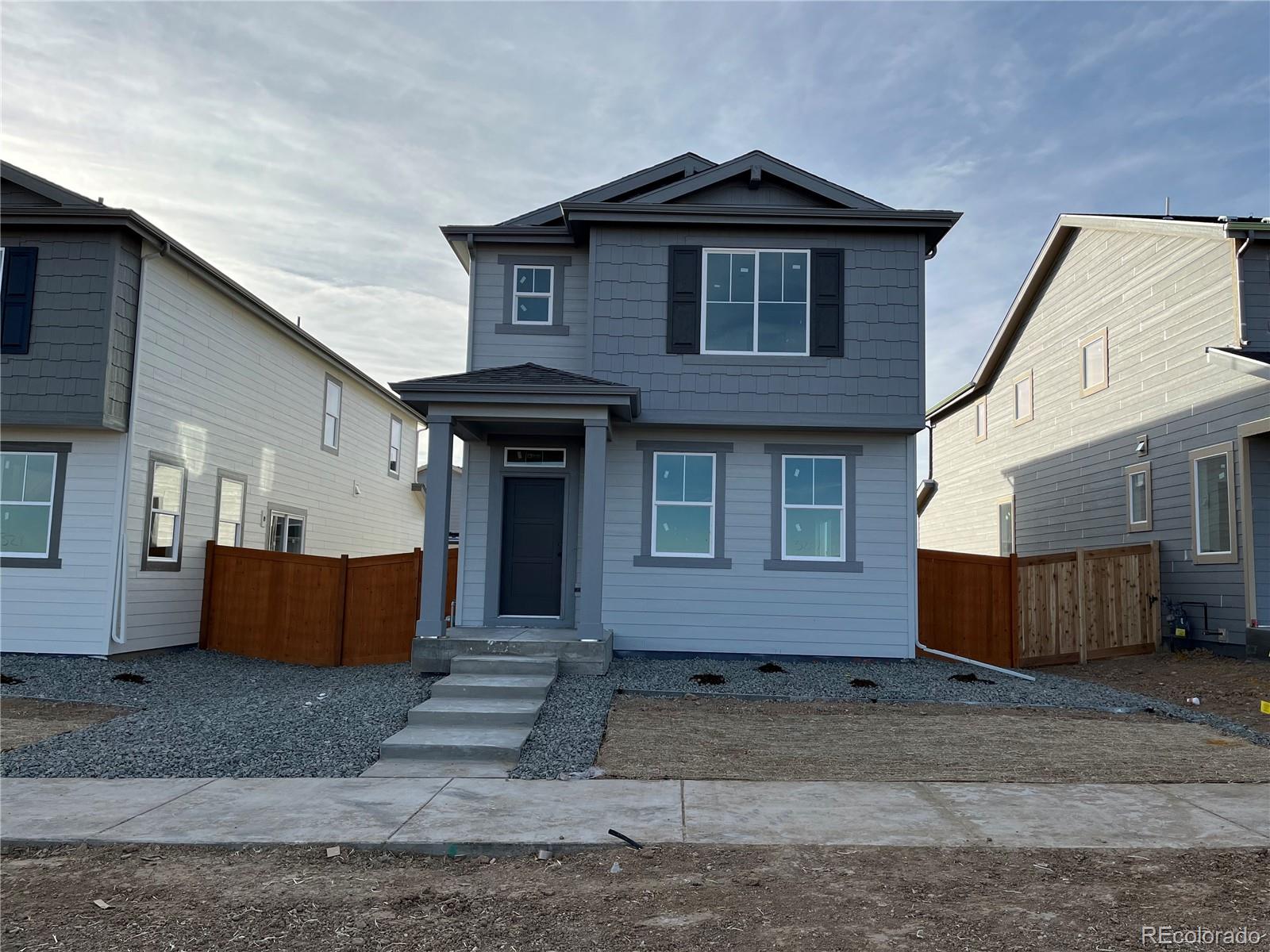 listing main picture