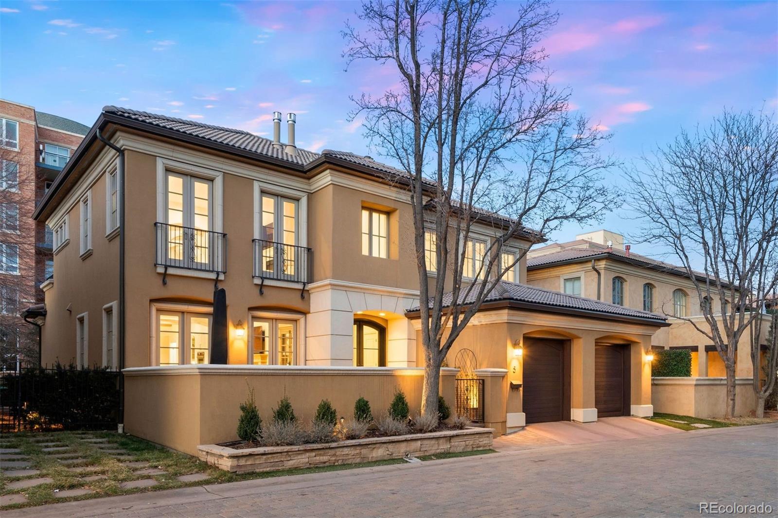 listing main picture