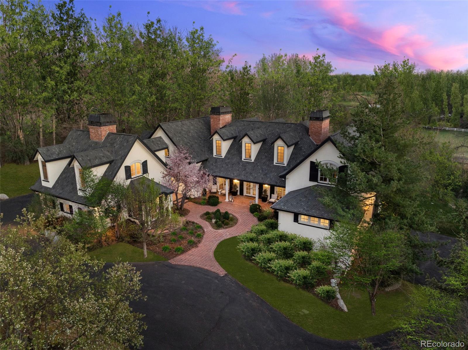 listing main picture