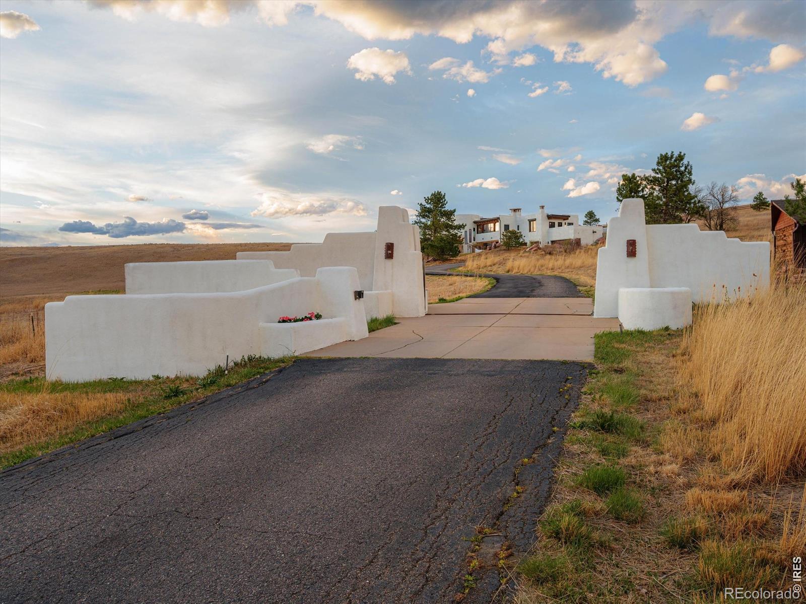 listing main picture