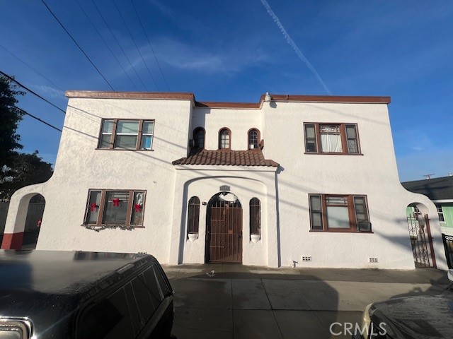 listing main picture