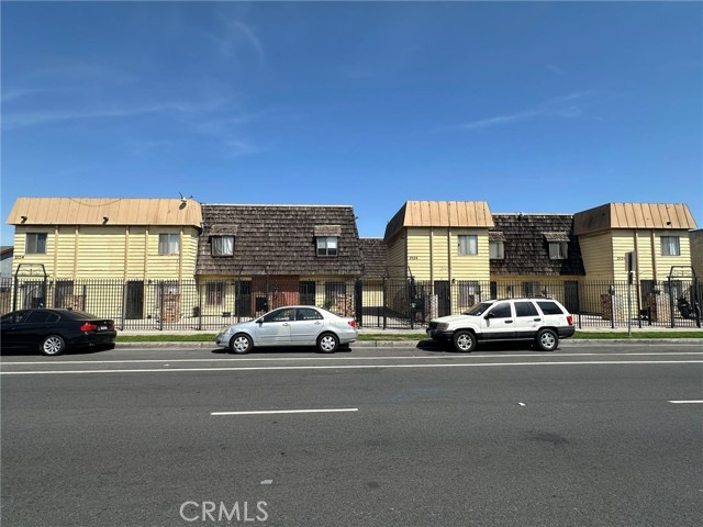listing main picture
