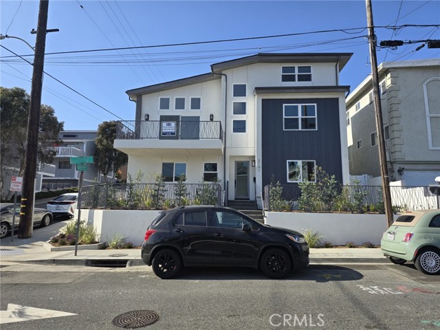 listing main picture