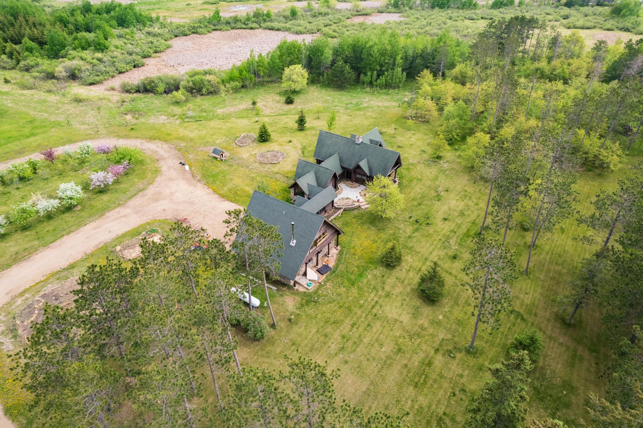 listing main picture