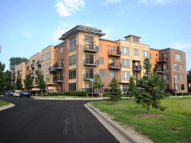 listing main picture