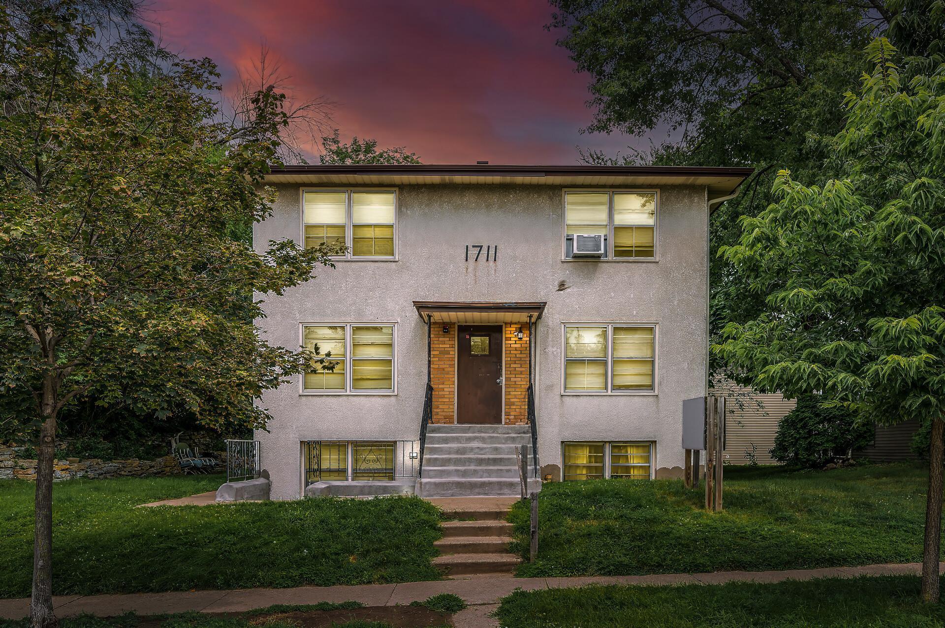 listing main picture