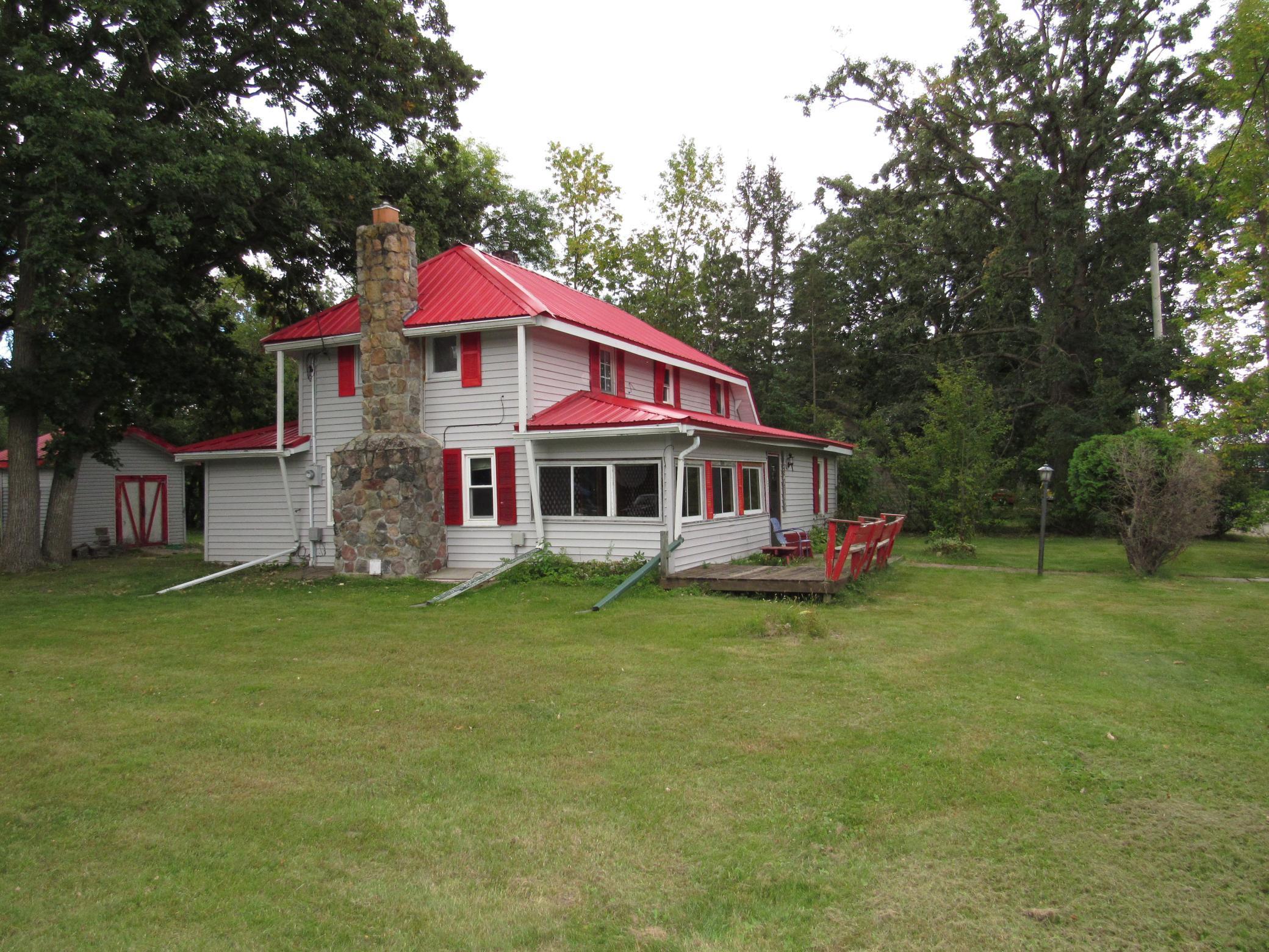 listing main picture