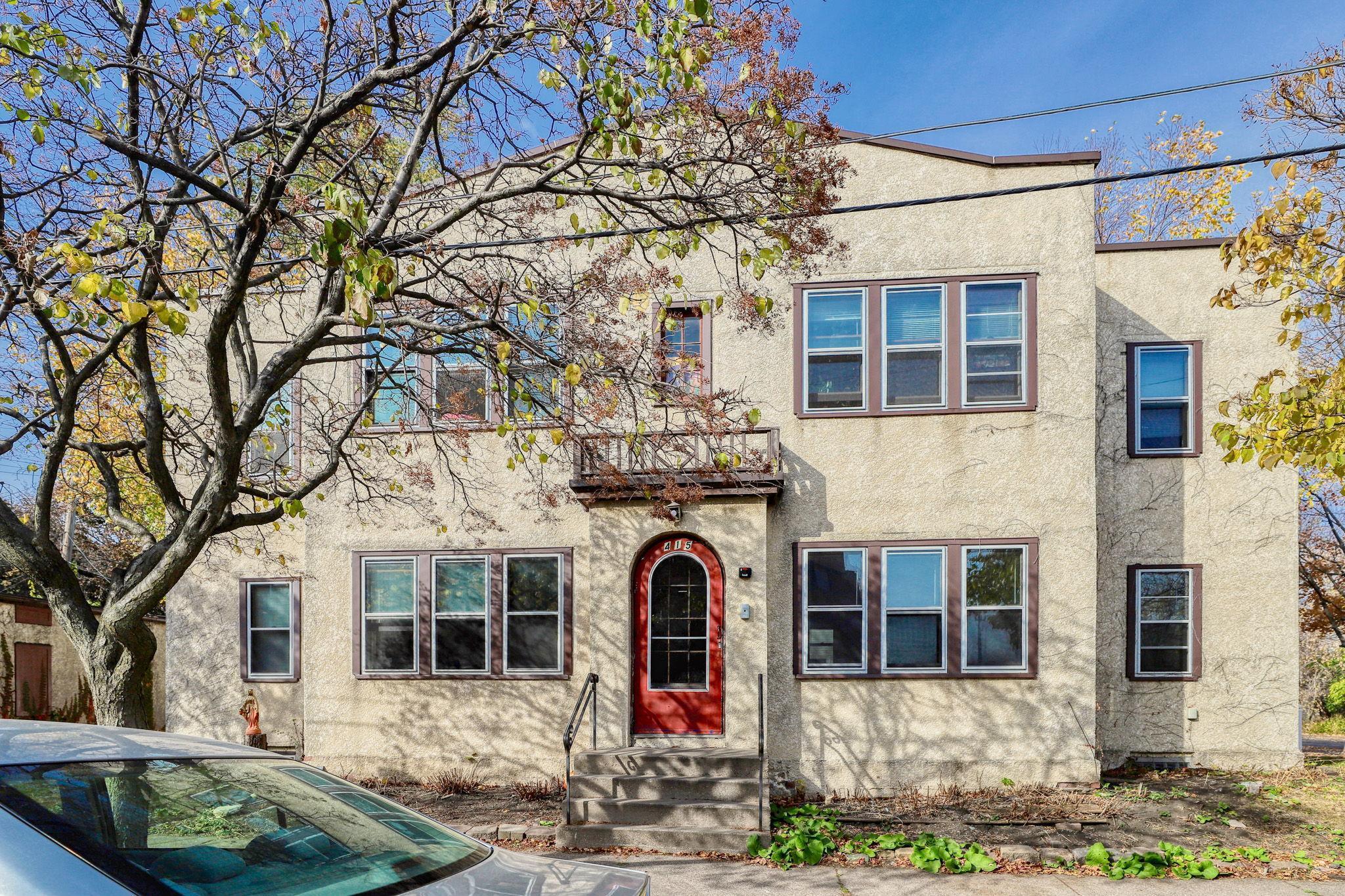 listing main picture