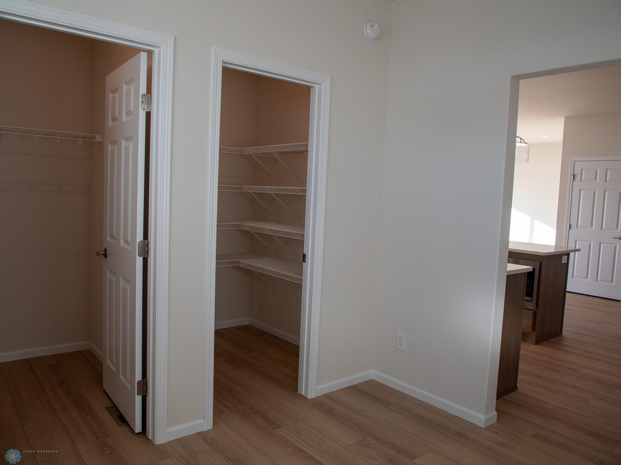 listing main pic