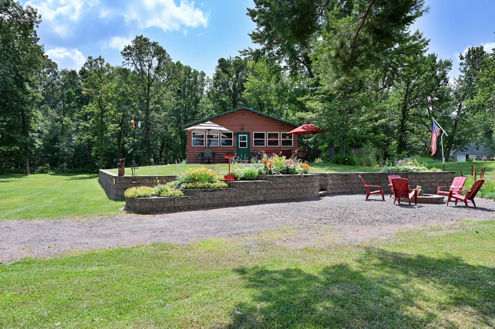 listing main picture