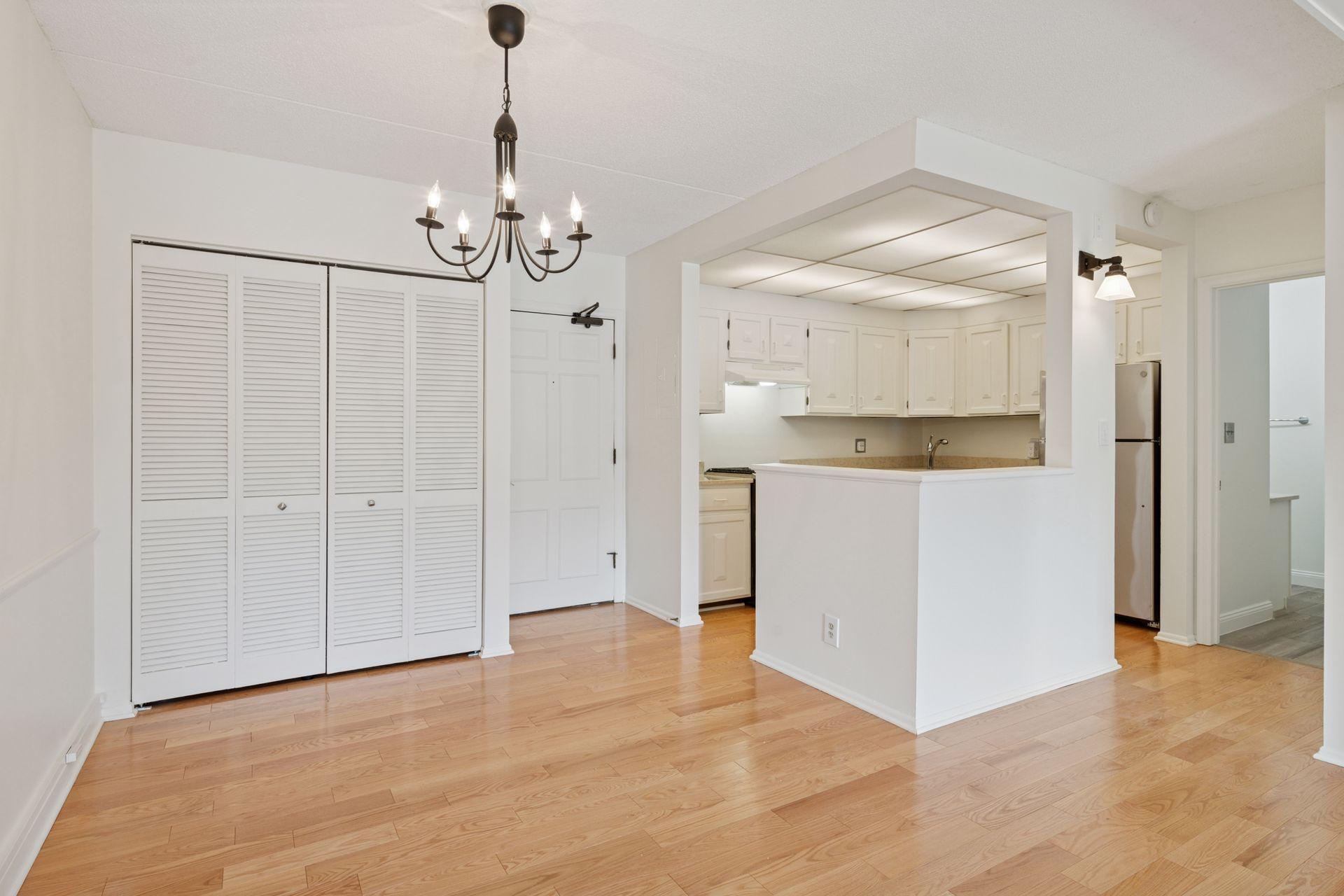 listing main picture