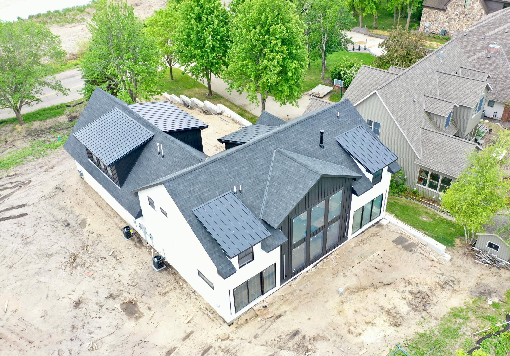 listing main pic