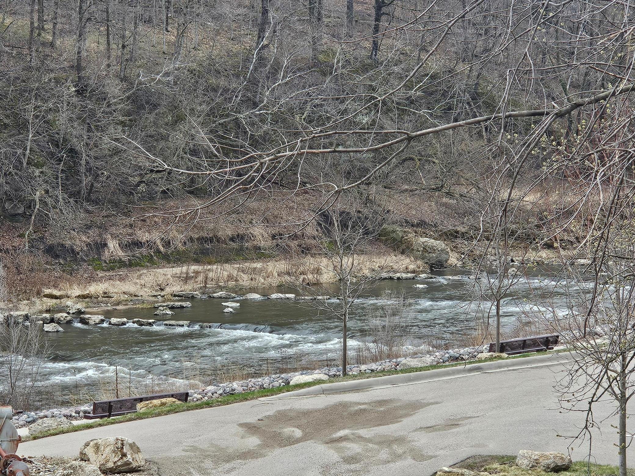 listing main picture