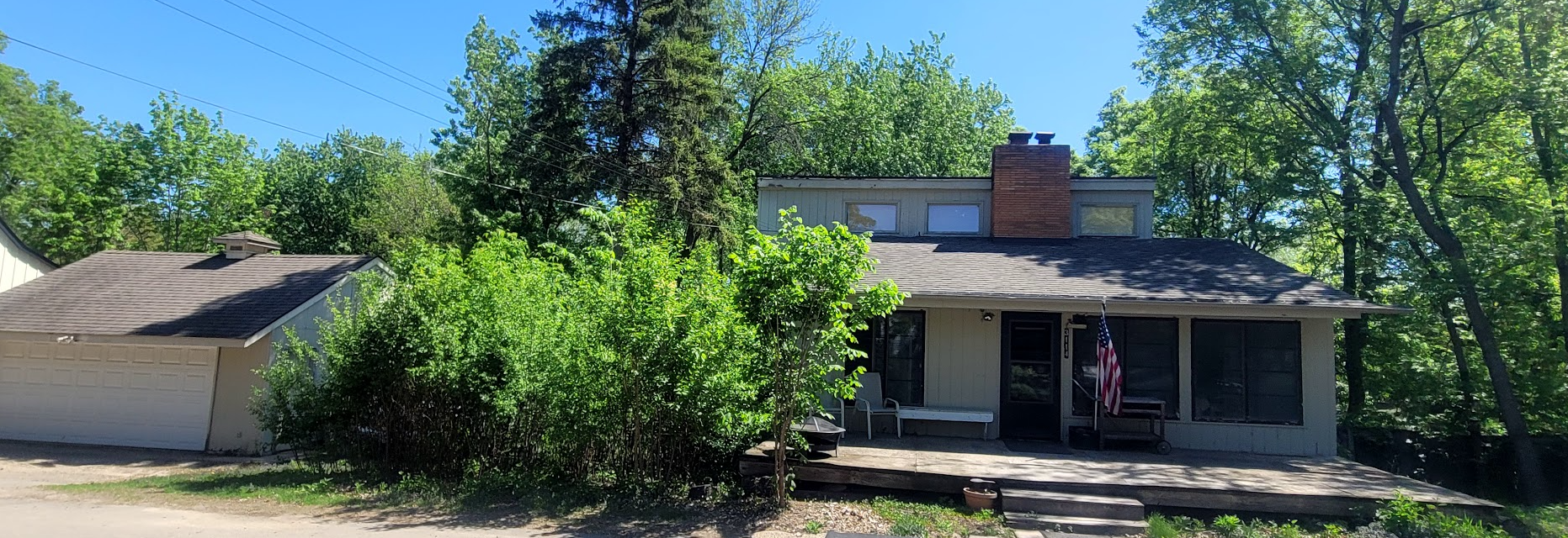 listing main picture