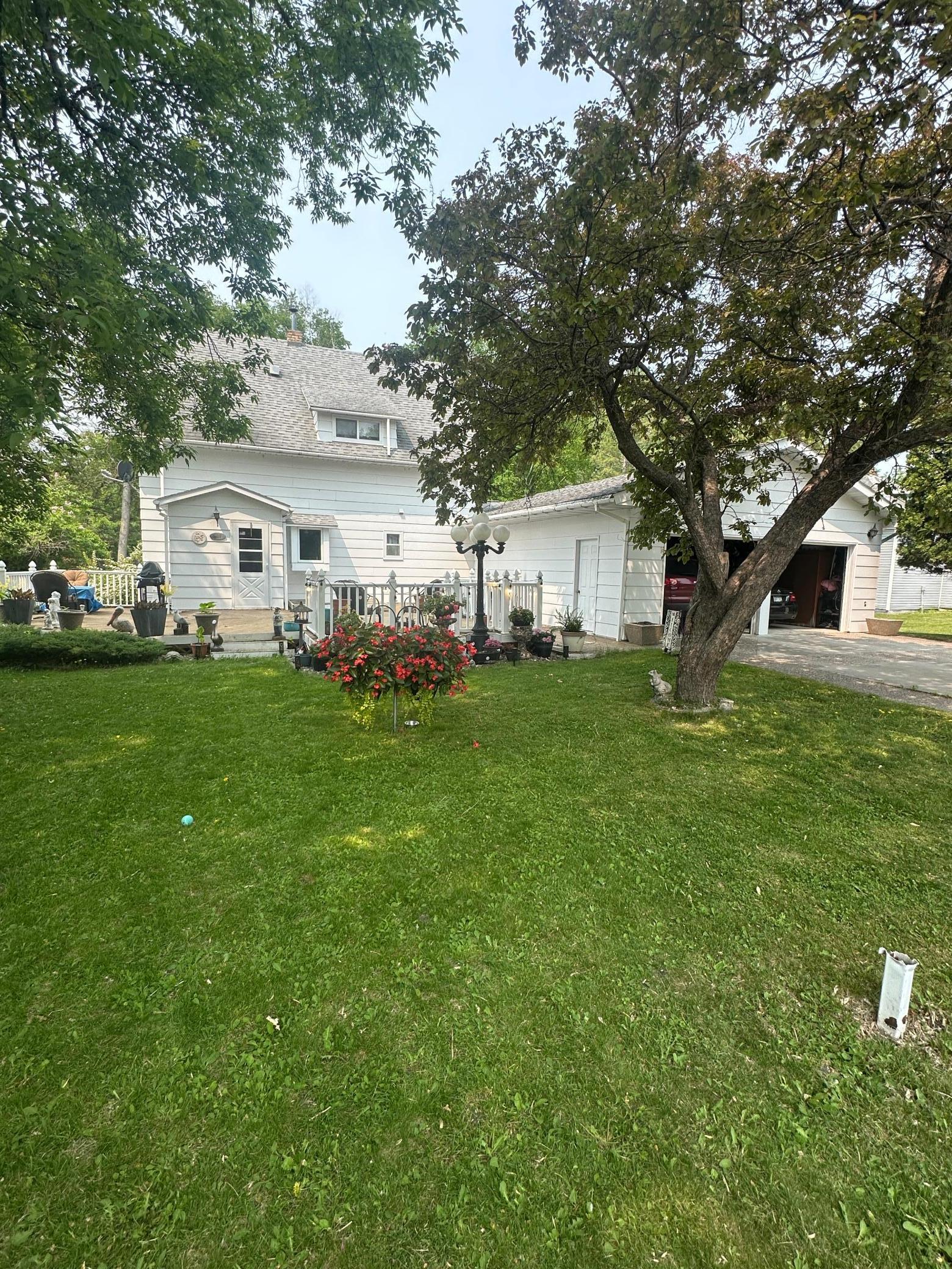 listing main picture
