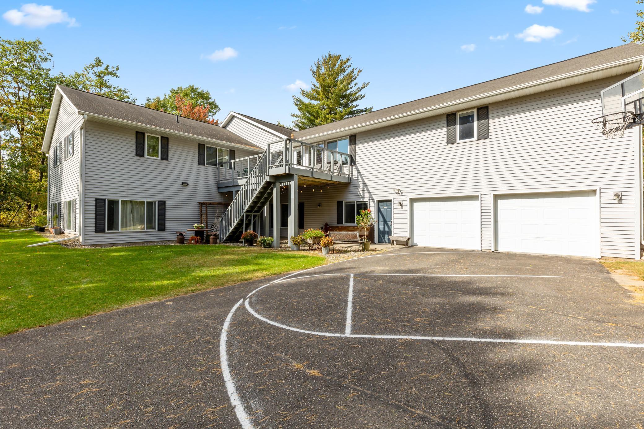 listing main picture