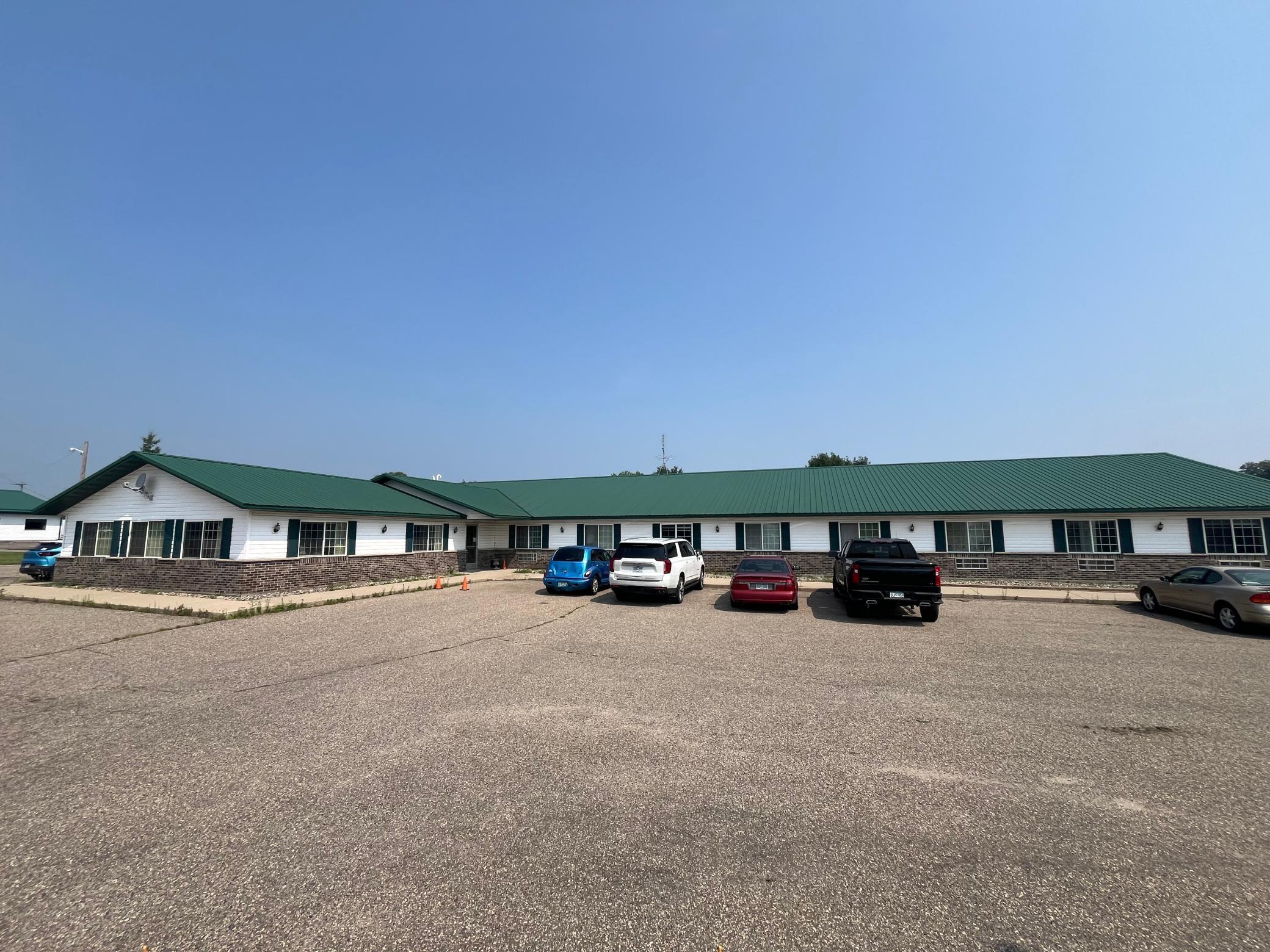 listing main picture