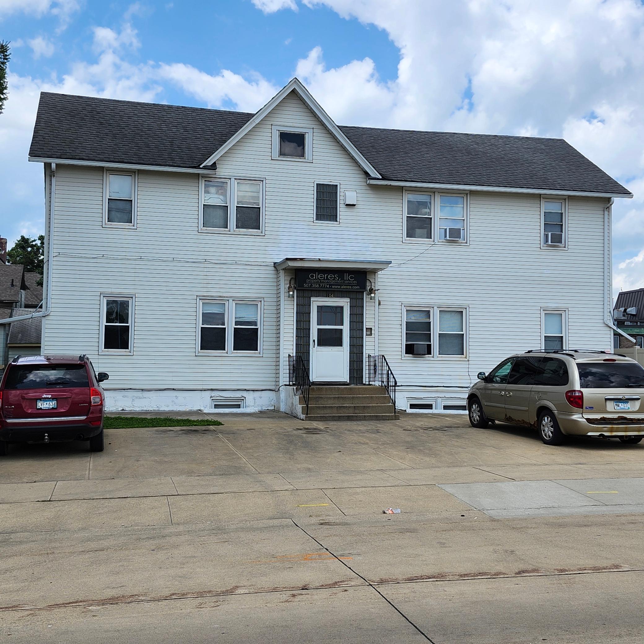 listing main picture