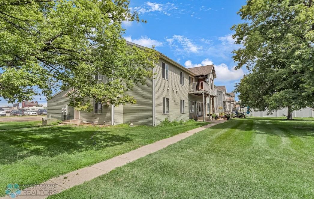 listing main picture