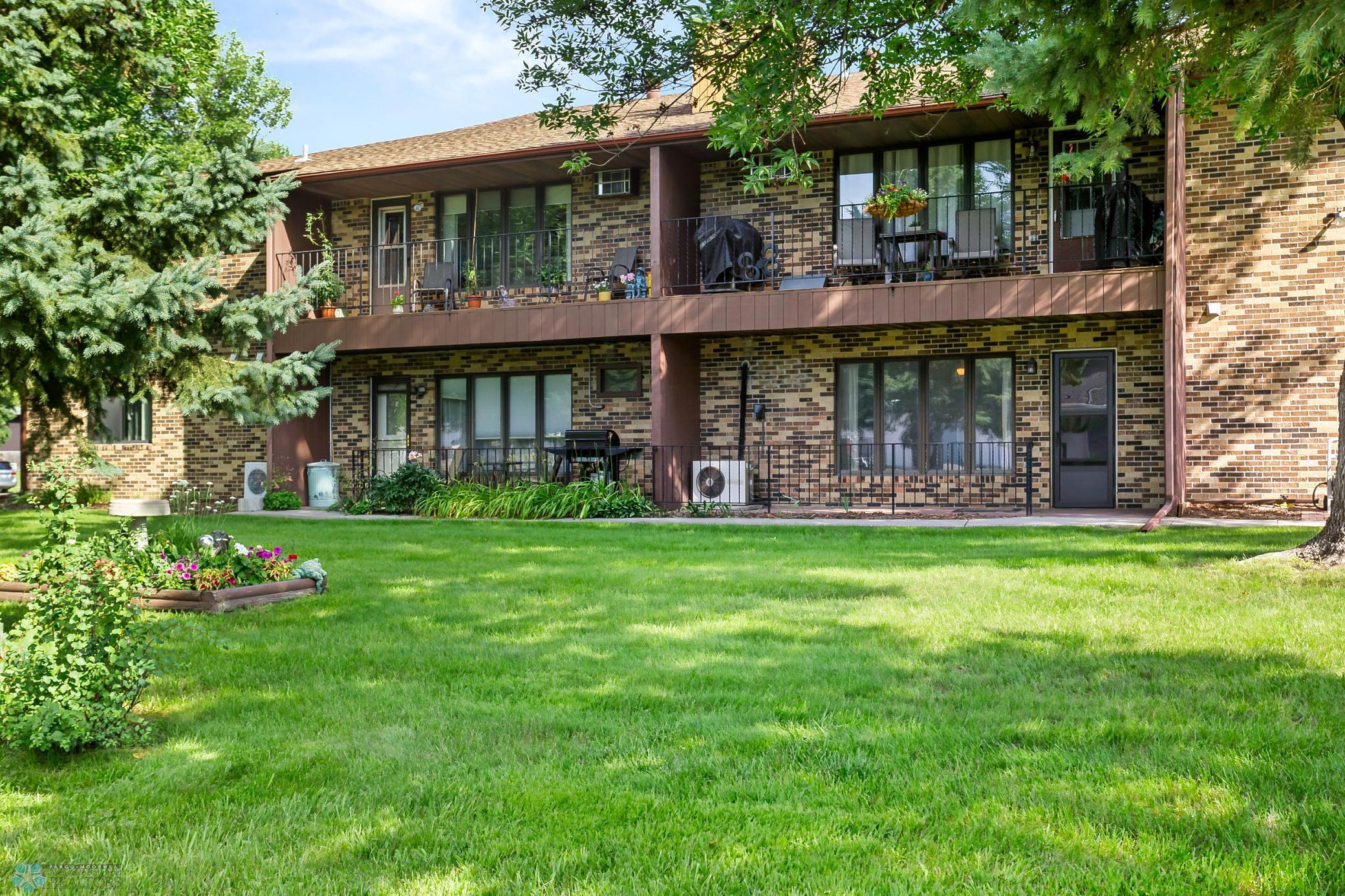 listing main picture